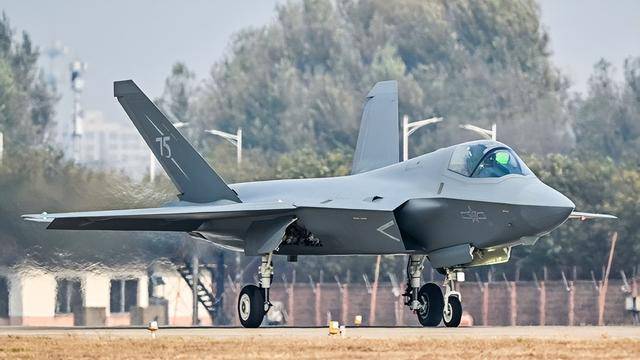 歼-35A正式官宣<strong></p>
<p>hotcoin交易平台</strong>，命名格式意味深长：航母新舰载机上舰指日可待？