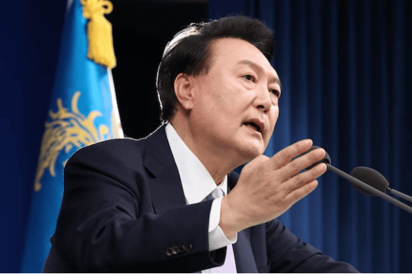 尹锡悦：除外交层面等必要活动外<strong></p>
<p>炒原油交易平台</strong>，金建希所有公开活动将暂停