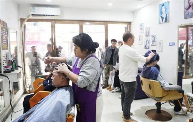 同行喊话晓华:把整个行业搞完了<strong></p>
<p>0x平台</strong>，直接倒退了十年不止