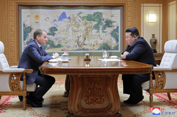 常洛闻：金正恩一休完年假<strong></p>
<p>币安交易所平台</strong>，就丢出“重磅炸弹”