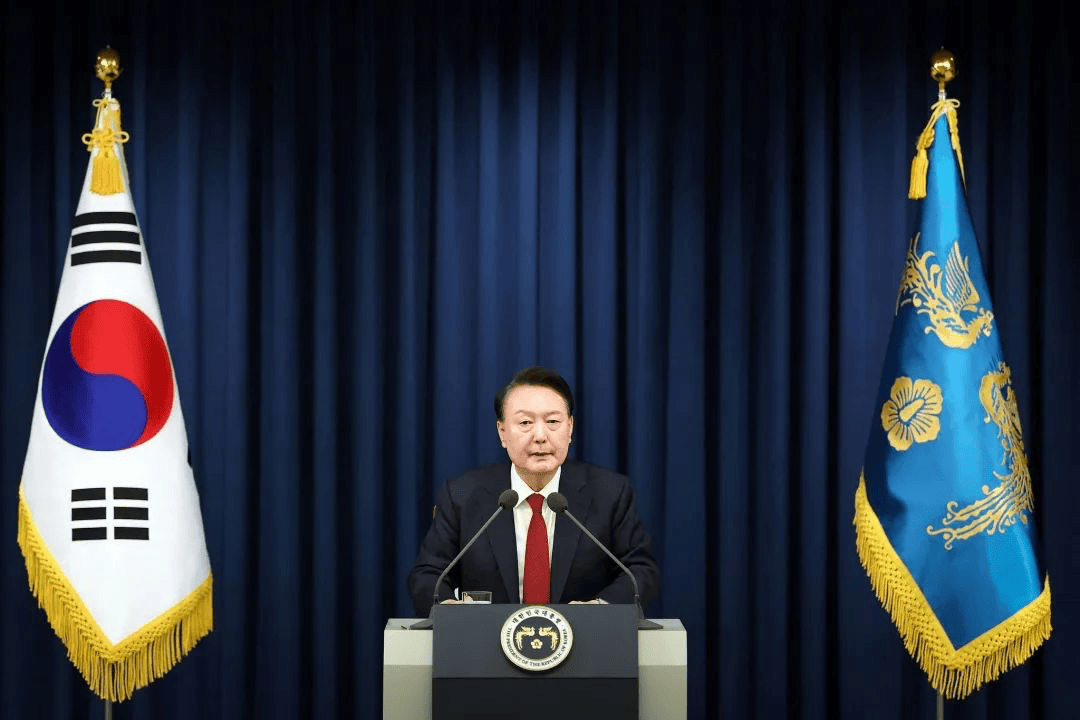 最新！外媒：韩国最大工会发起“无限期罢工”<strong></p>
<p>群币交易平台</strong>，呼吁尹锡悦以煽动“内乱罪”辞职