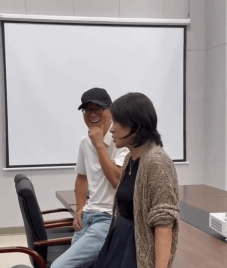 俞敏洪：我和董明珠不同<strong></p>
<p>深圳交易平台</strong>，她是霸蛮式领导，说一不二