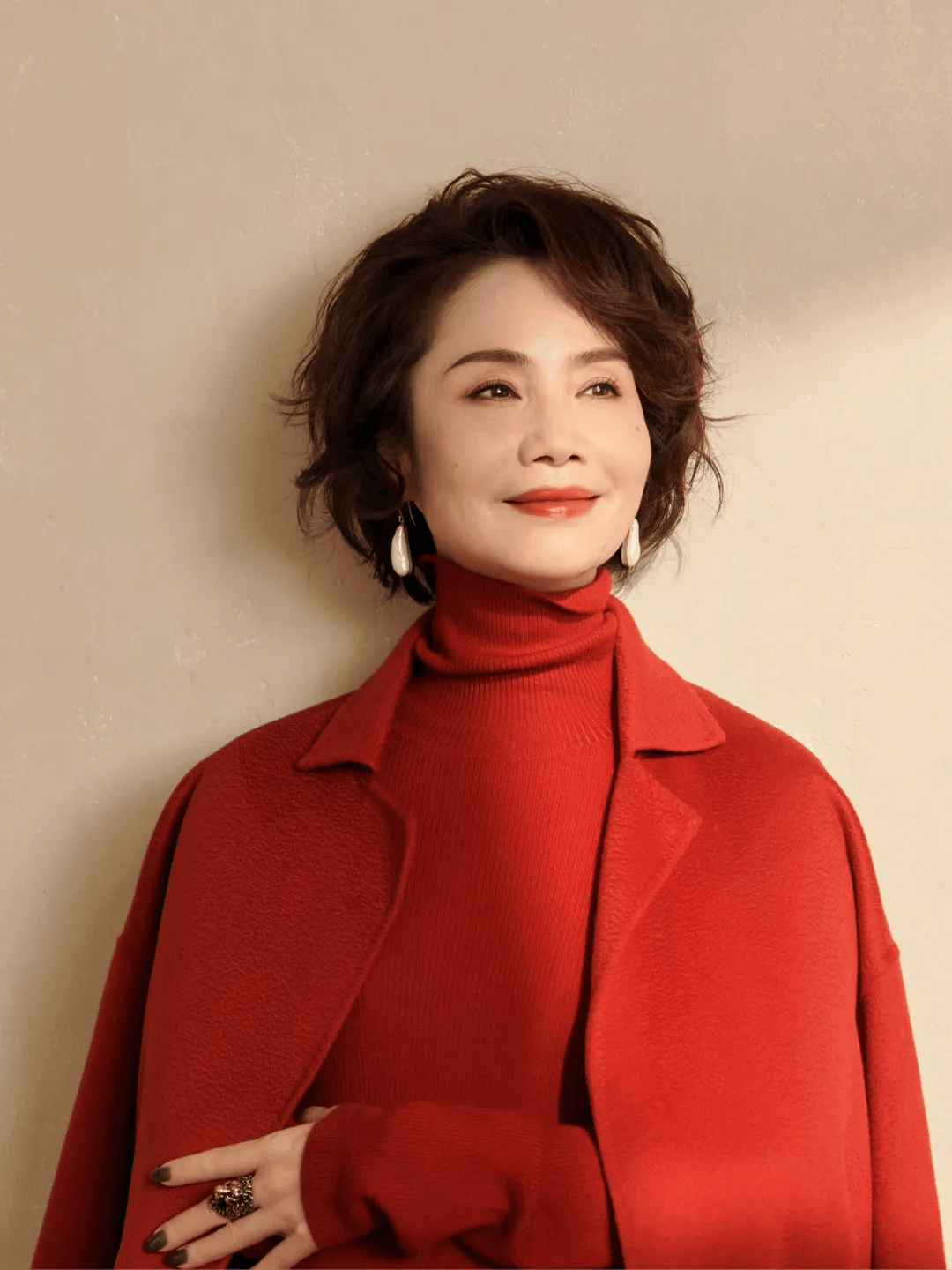 前央视知名主持人<strong></p>
<p>深圳交易平台</strong>，转行当演员