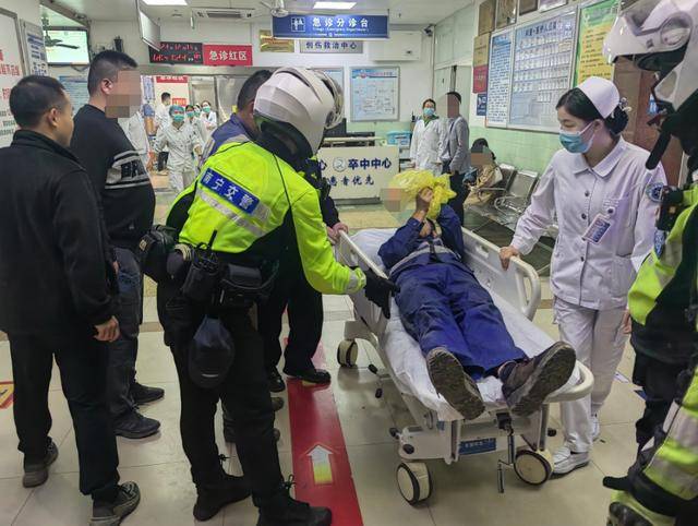1小时车程仅25分钟赶到！南宁男子手指被割断<strong></p>
<p>币币通交易平台</strong>，交警紧急护送就医