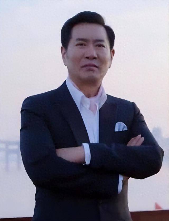 “坏人专业户”姚刚：一生无妻无子<strong></p>
<p>币网交易平台</strong>，如今53岁在千万豪宅一个人住