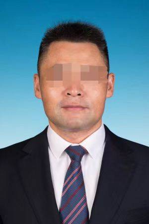 公告披露<strong></p>
<p>一个交易平台</strong>！南宁被举报“强占人妻”的区长人大代表资格终止