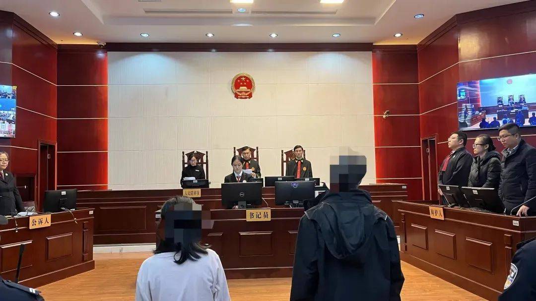 陈某某<strong></p>
<p>币为平台币</strong>，被判4年！她与医院院长保持不正当男女关系，拿下1.5亿元项目