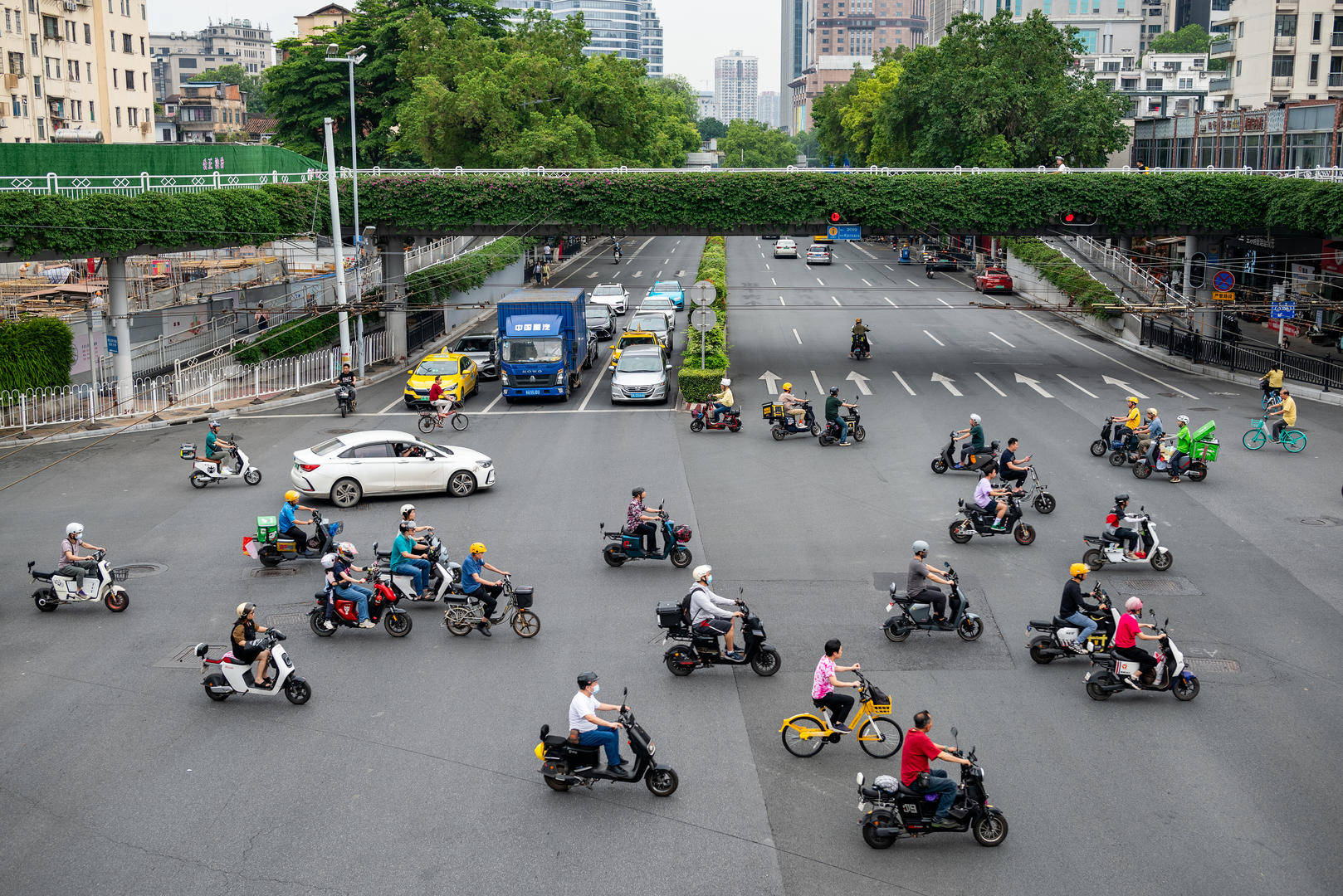 因20元电动自行车罚款<strong></p>
<p>zzex交易平台</strong>，广州一女子将市政府告上法庭 需求与治理如何两全？