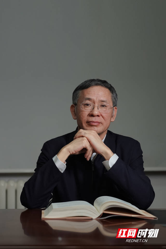 魏后凯：乡村人口减少后未来农业靠谁<strong></p>
<p>zzex交易平台</strong>？丨动能湘对论