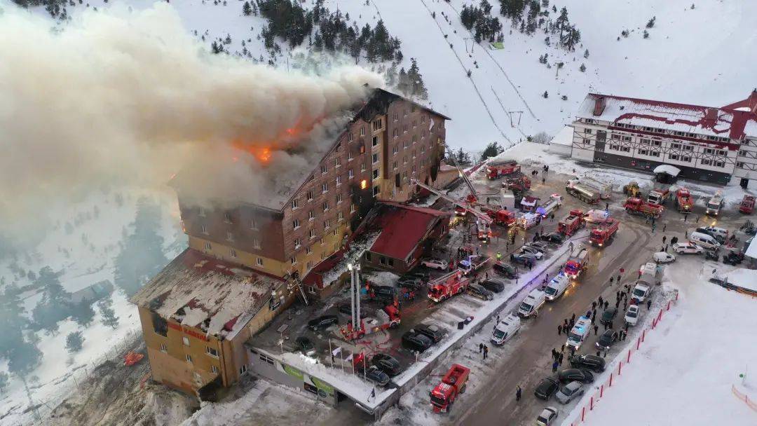 酒店火灾致76人死亡<strong></p>
<p>波菜币交易平台</strong>！9名嫌疑人被拘留！最新5大细节披露→