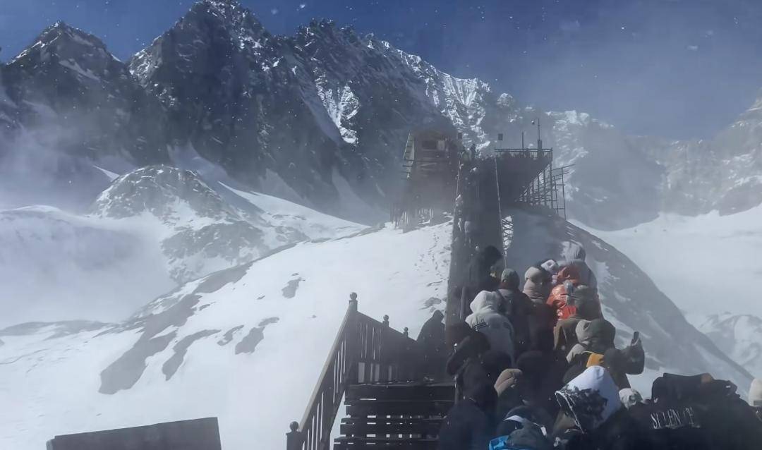 有游客被困玉龙雪山山顶<strong></p>
<p>数字加密货币交易平台</strong>？景区回应：现在是雪山风季 已实行限流