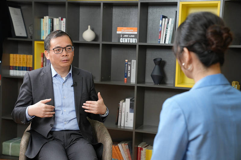 陆挺：1.7亿农村老人月均养老金200多<strong></p>
<p>ok网交易平台</strong>，农民的社保没跟上国家经济发展