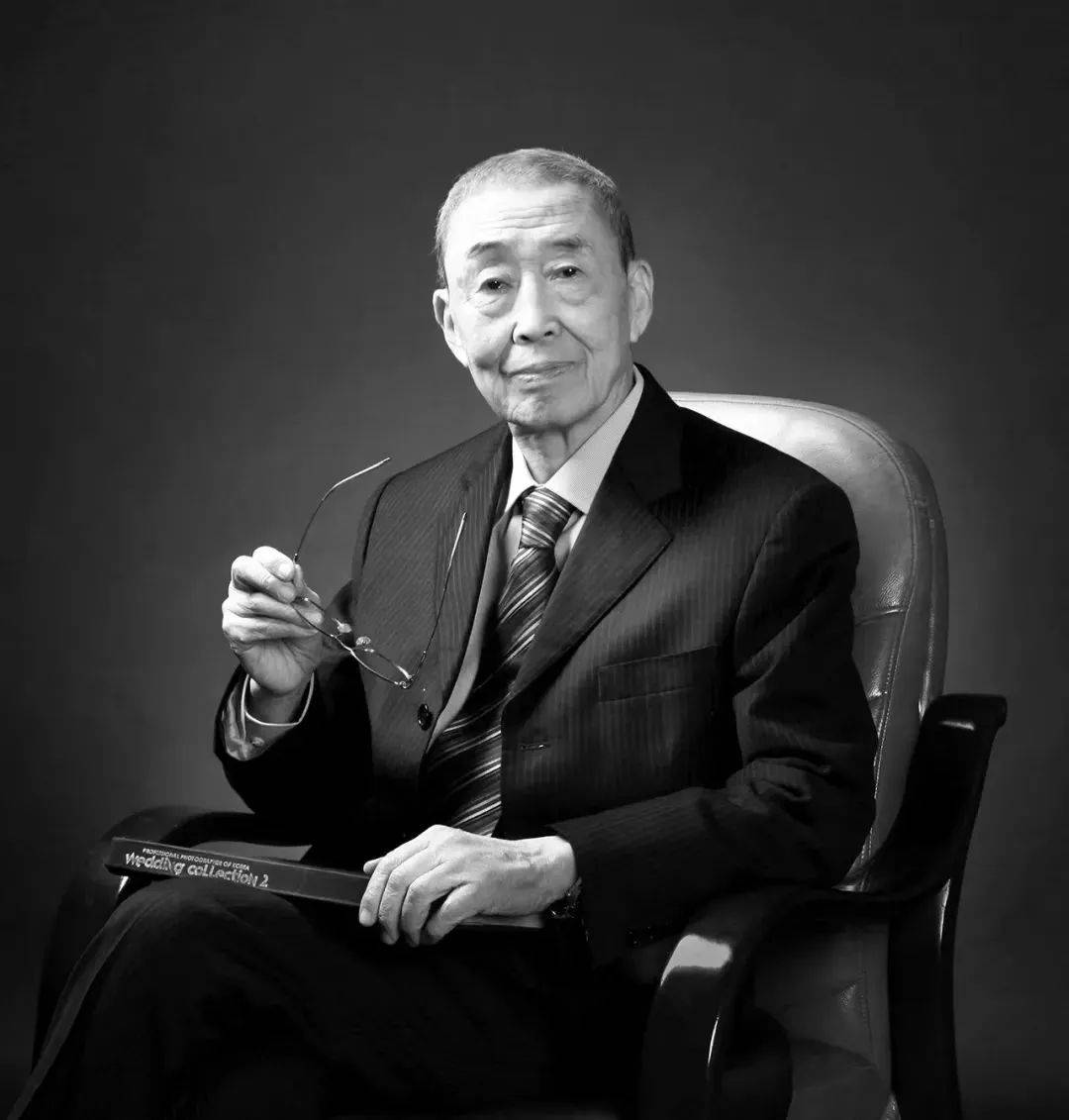 突发讣告<strong></p>
<p>币市交易平台</strong>！他于19日8时22分去世