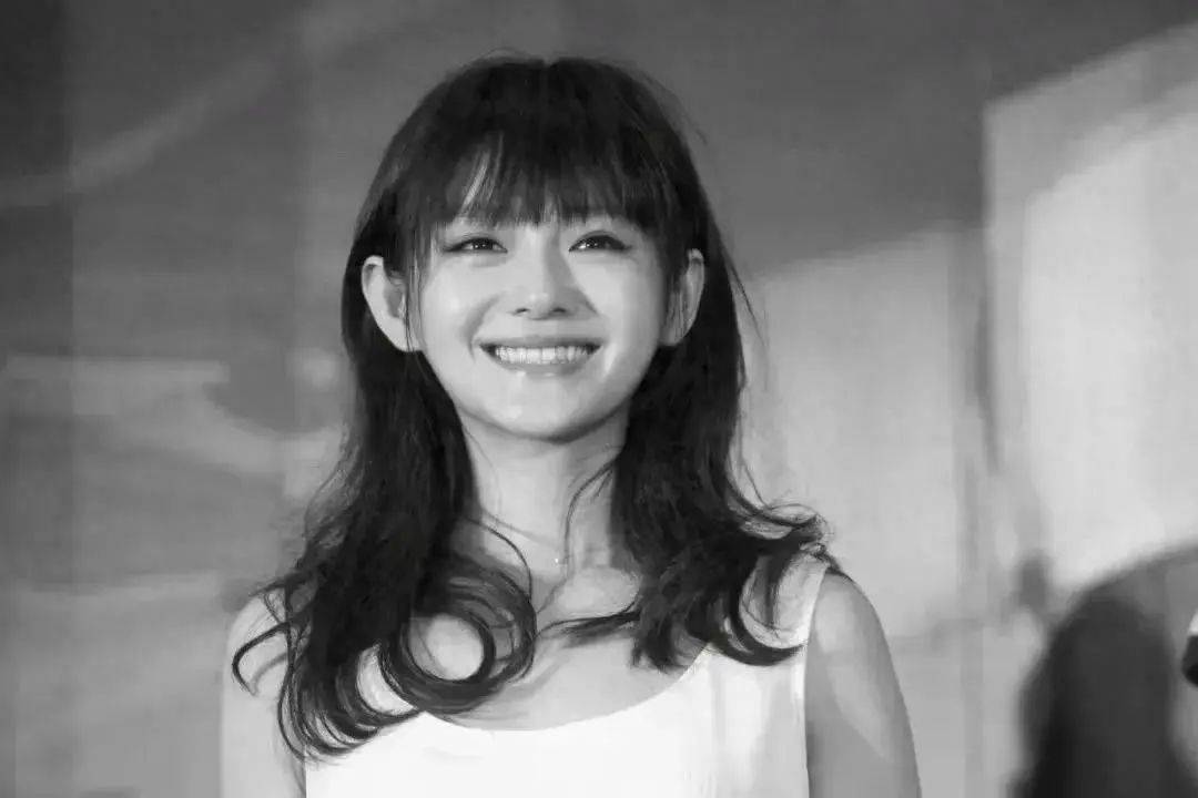 大S将塔葬<strong></p>
<p>加密货币交易平台排名</strong>，S家最新发声：希望能找到大S的理想长眠地