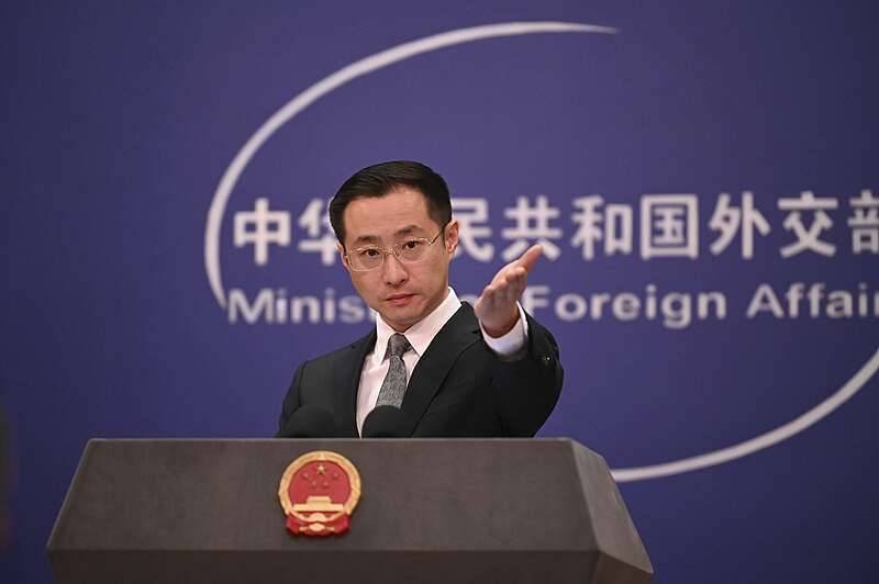 中方谈美国鼓动<strong></p>
<p>平台交易</strong>他国对华加税：吹灭别人的灯并不能让自己更光明