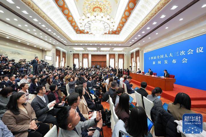 人大首场发布会<strong></p>
<p>平台交易</strong>，娄勤俭90分钟回答了这些热点