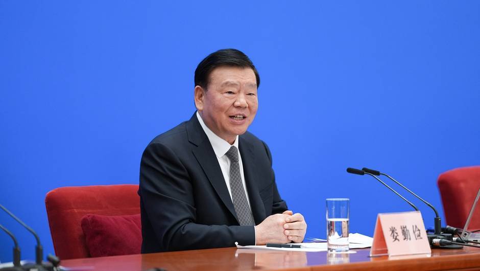 人大首场发布会<strong></p>
<p>平台交易</strong>，娄勤俭90分钟回答了这些热点