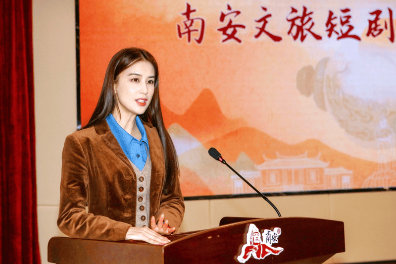 离婚之后变霸总<strong></p>
<p>bjex交易平台</strong>？黄圣依以总裁身份带团队做短剧