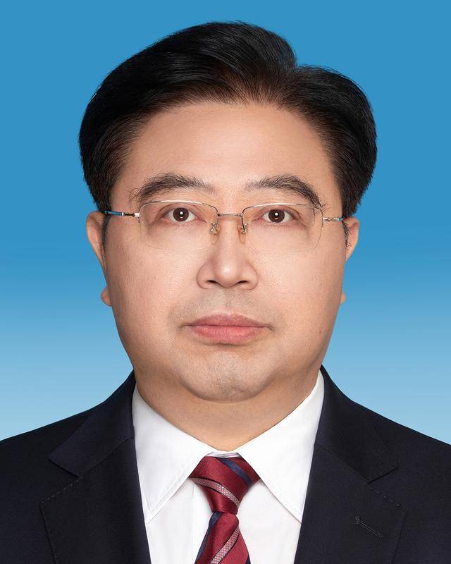 曾两度获中央表彰的正厅李春奎<strong></p>
<p>币创网交易平台</strong>，履新职