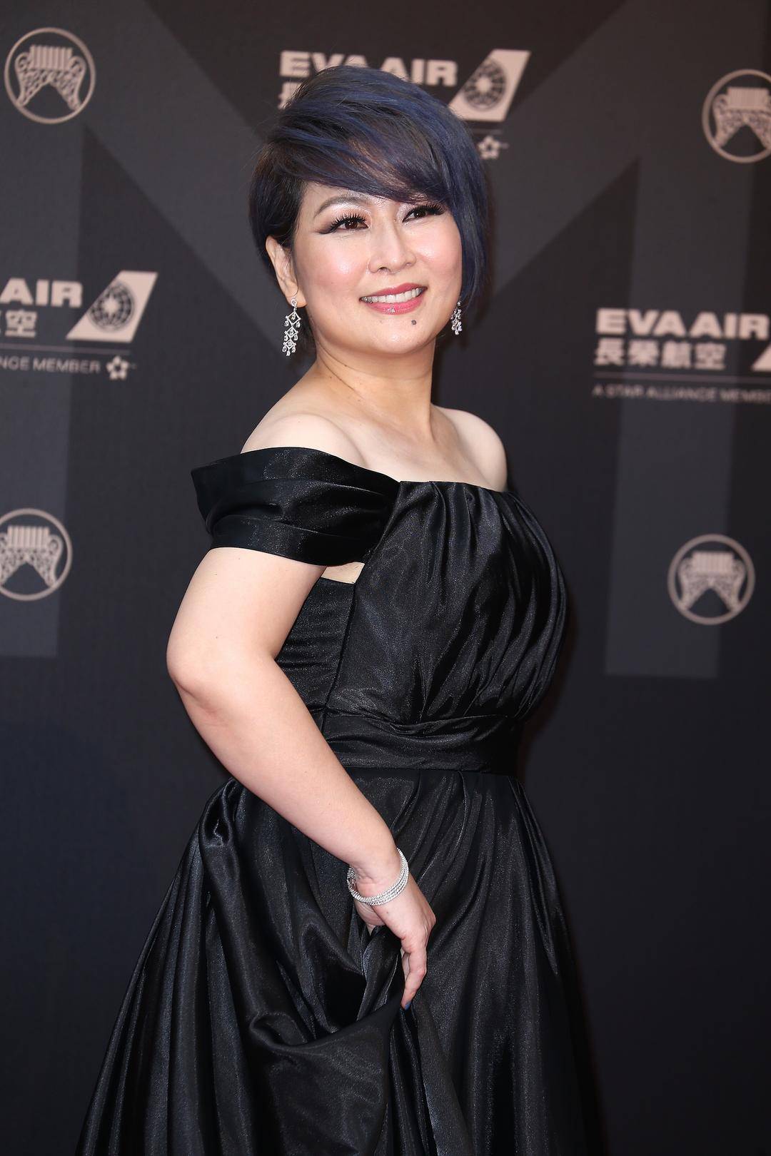 女歌手自曝曾被母亲要求“生吞鸡蛋”<strong></p>
<p>币创网交易平台</strong>，不吃就挨打