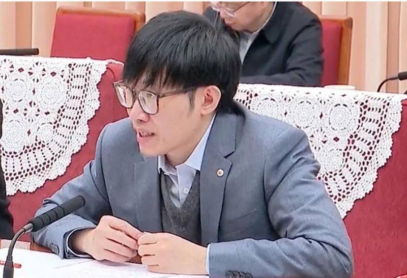DeepSeek创始人梁文锋首登全球富豪榜<strong></p>
<p>数字交易平台</strong>！好友称其低调