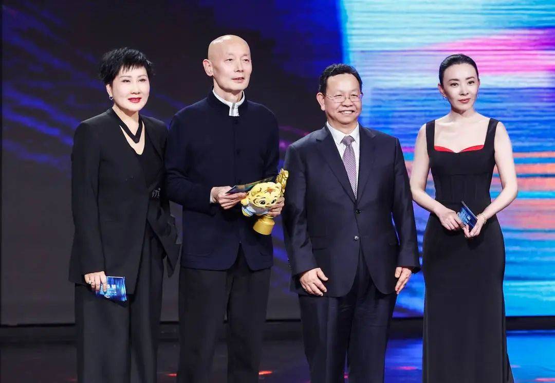 官方正式公布<strong></p>
<p>炒币交易平台</strong>！确认是葛优