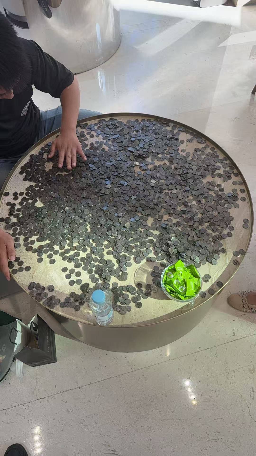 上海农商行拒2万枚硬币兑换<strong></p>
<p>ubit交易平台</strong>，银行回应客户无法说明硬币来源