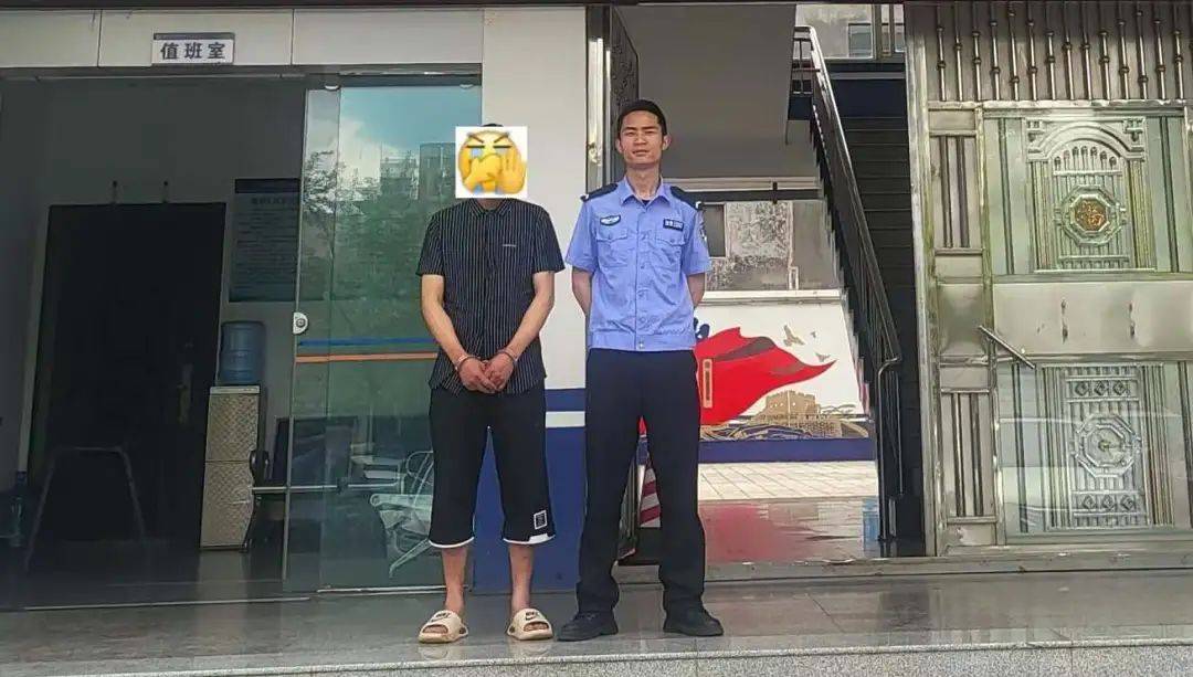“有个陌生男人站在我床边<strong></p>
<p>爱币</strong>！” 云南一女子凌晨报警……