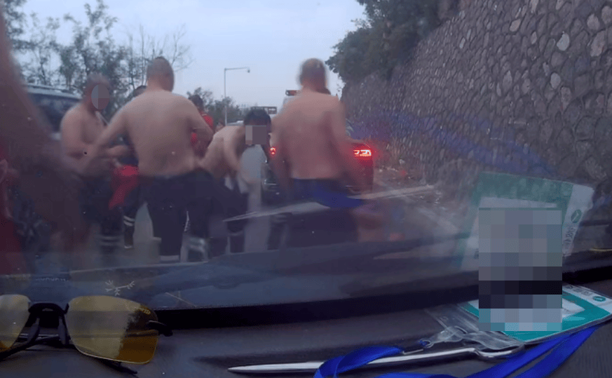 男子称受雇搜救后遭其他救援队多人殴打 涉事救援队：已处分打人者<strong></p>
<p>送币</strong>，相关部门介入调查