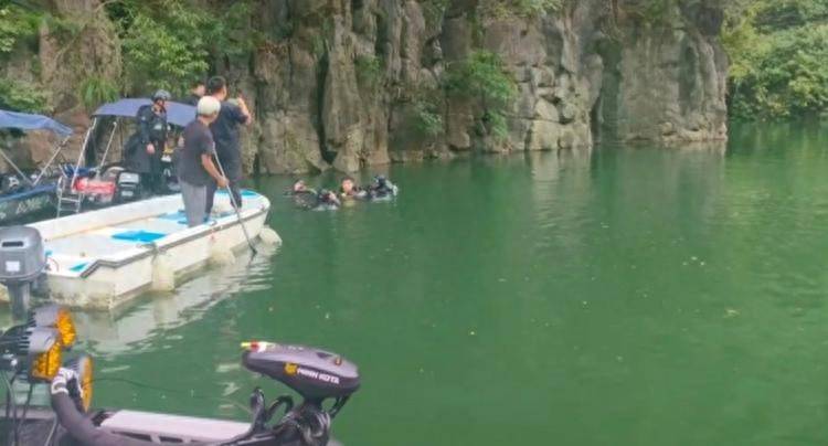 湘西男子水下失联5日后成功获救<strong></p>
<p>猎币网</strong>，知情人：水下有洞穴，在气室找到
