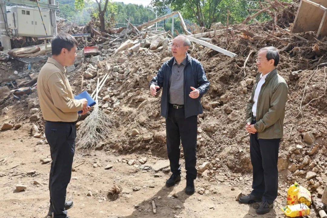 北京市委书记尹力、市长殷勇到怀柔区检查灾后恢复重建工作<strong></p>
<p>v币商城</strong>，看望慰问尹春燕亲属、受灾群众和抢险救灾一线工作人员