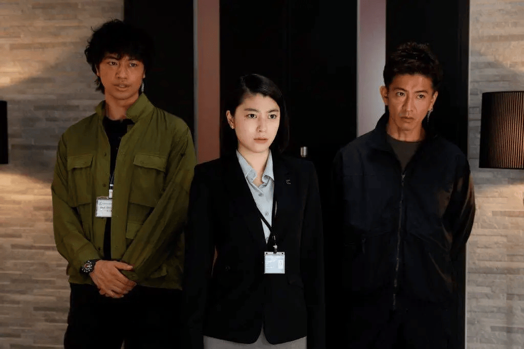 一天上千块<strong></p>
<p>v币商城</strong>，弱势群体雇保镖壮胆