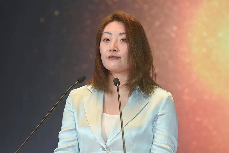 专访宗馥莉：<strong></p>
<p>云币商城</strong>我不会因为风波改变方向