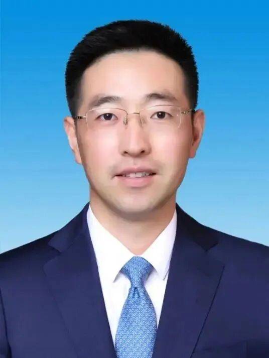 孙道寻当选苏州市吴江区区长<strong></p>
<p>币圈</strong>，曾任“全国经济最强镇”党委书记