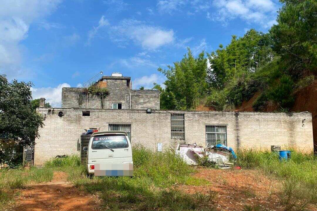 广西一原县委书记被绑架案调查：冒充执法人员带走受害人<strong></p>
<p>巧币</strong>，被告人一家多人获刑!