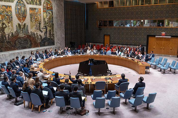 海国志丨欧美强行恢复对伊朗制裁<strong></p>
<p>合约交易数据</strong>，伊核问题会引发新一轮军事冲突吗？