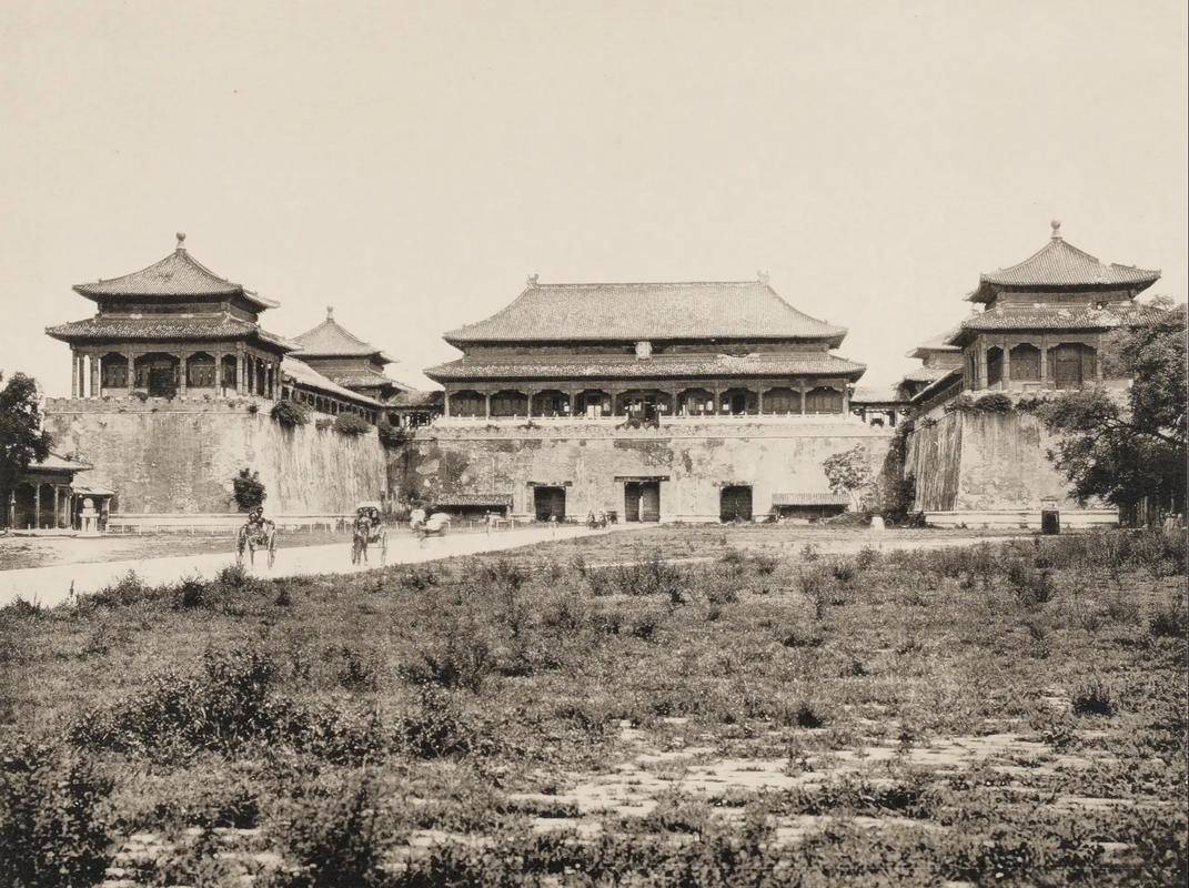 今天是故宫博物院百岁生日<strong></p>
<p>币村网</strong>，让我们回顾她这一百年的史诗