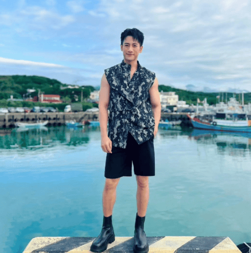 男演员周孝安<strong></p>
<p>币率兑换</strong>,被逮捕!