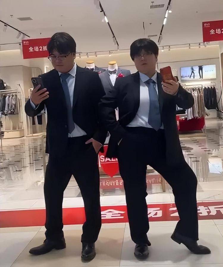 “史上最相似夫妻”被网友建议查下DNA<strong></p>
<p>特币</strong>，当事人：刚认识时不像，后来越长越像