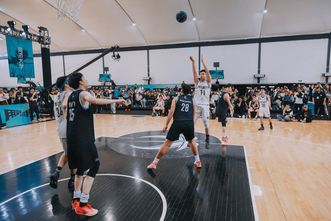 复旦、交大、同济等八大高校集结<strong></p>
<p>淘币网</strong>,得物App“新生杯”篮球赛首战上海