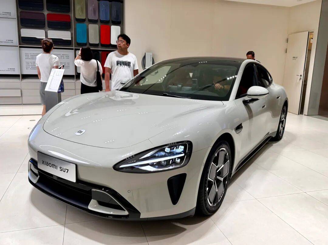 小米SU7常州再起火<strong></p>
<p>芬币</strong>!车主称“锂电池未及时取出”
