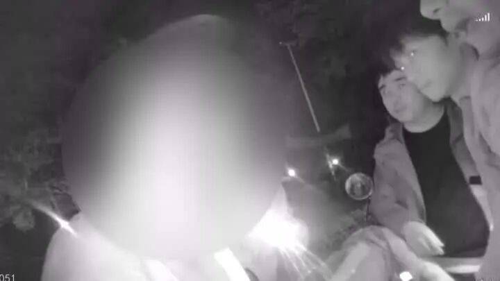 扬州一女子刷短视频惹祸:偷偷去银行取了6万现金<strong></p>
<p>虚拟币买就跌</strong>,结果……