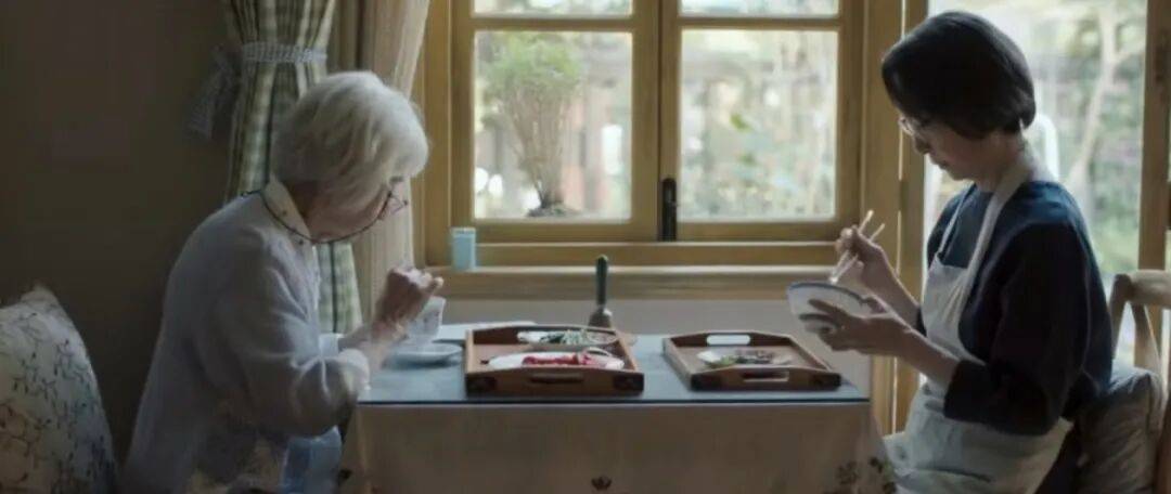 第一批丁克老后<strong></p>
<p>虚拟币买就跌</strong>,“伴侣能陪一程,但最后都要靠自己”