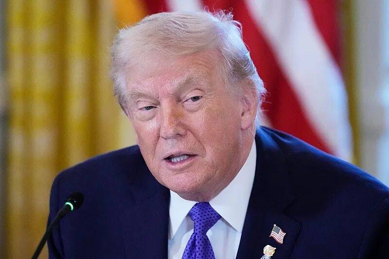 特朗普：格陵兰岛仅靠狗拉雪橇进行防卫<strong></p>
<p>星币虚拟币</strong>，美国无论如何都要拿下格陵兰岛